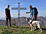 50 Alla bella croce di vetta della Cornagera (1311 m)
